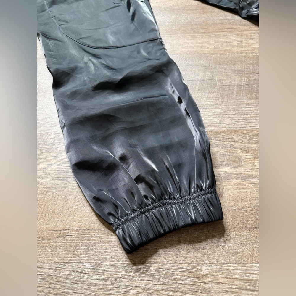 Nike NSW Air Sheen Pant in Black - Picture 4 of 8